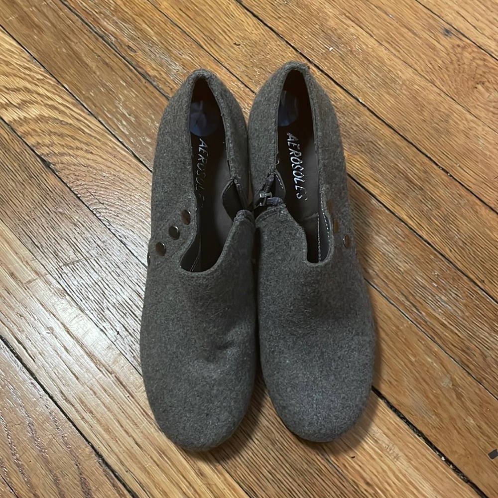 Heel booties